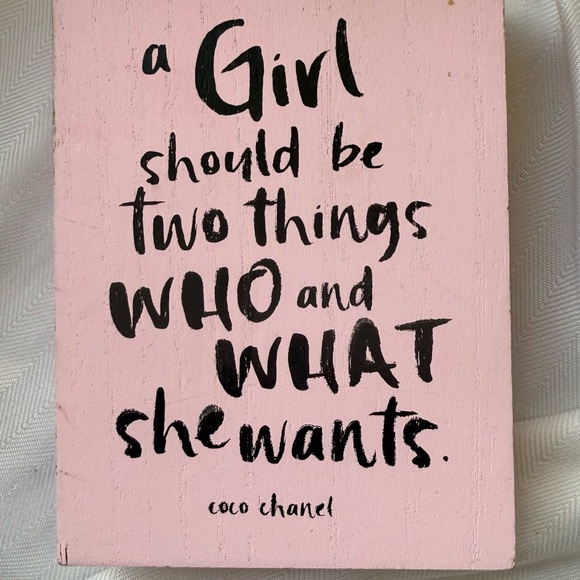 JOIN ME TODAY @ 1:45 PM EST👚 Unlisted & Listed Fabulous Items! Come See👀 - Picture 3 of 11